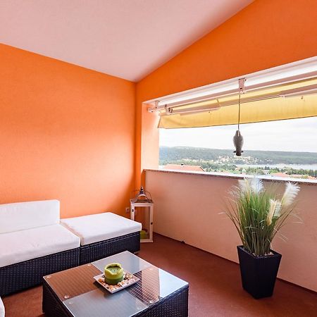 Studio Apartment Maslina Gornji Karin Esterno foto