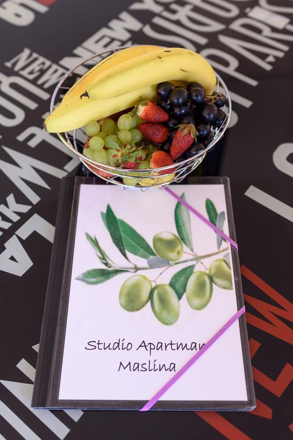 Studio Apartment Maslina Gornji Karin Camera foto